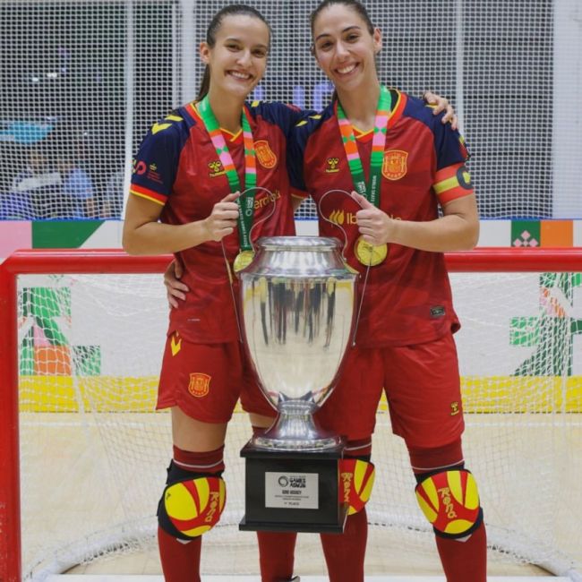 Marta Y Mariona